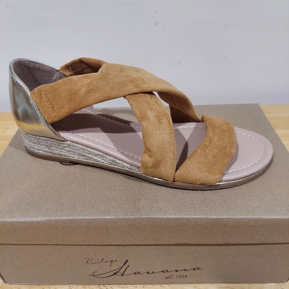 Vintage Havana Open Toe Sandal - Picture 4 of 11